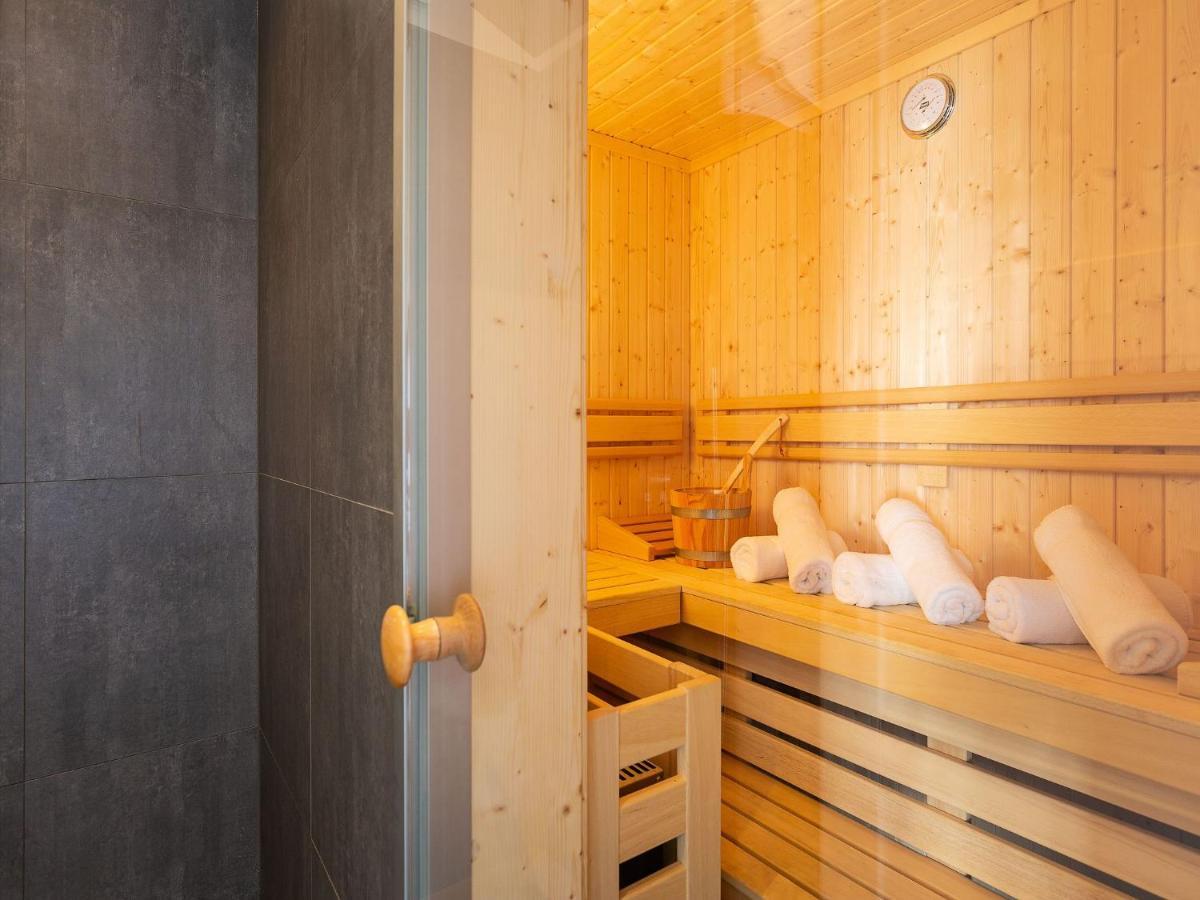 Reetland Am Meer - Premium Reetdachvilla Mit 3 Schlafzimmern, Sauna Und Kamin E24 Dranske Exterior foto